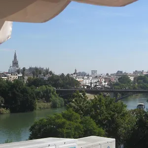  Apartment Trianabridgeviews Atico Con Vistas Al Puente De Triana Calle Castilla 38